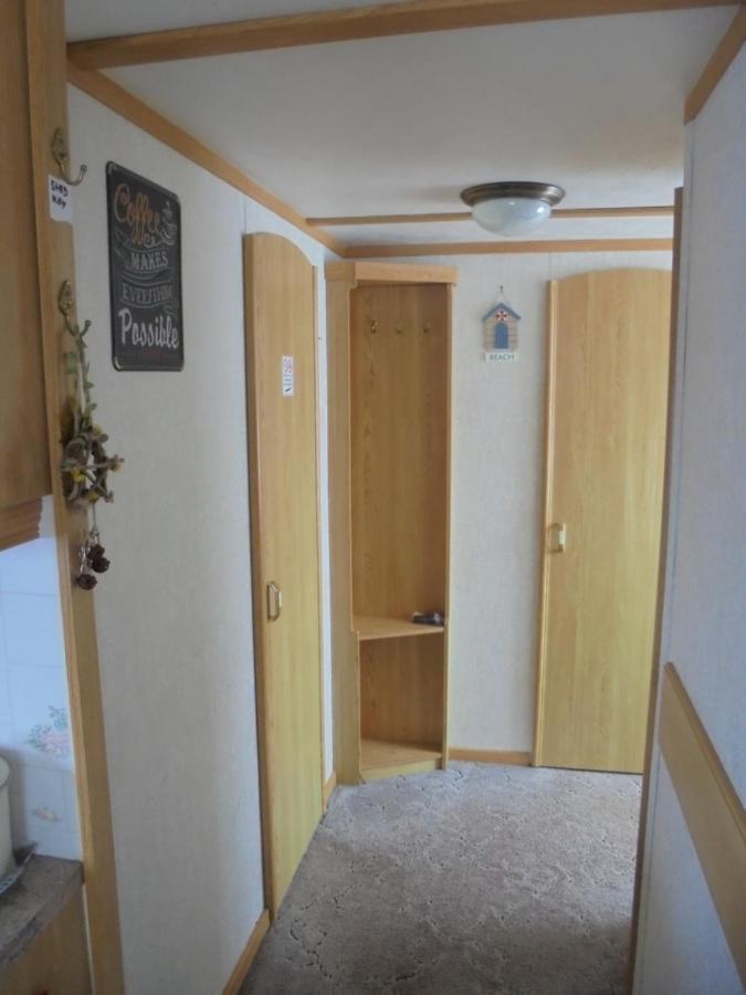 Seaview: The Crown:- 6 Berth, Central Heated, Enclosed Veranda Инголдмелс Екстериор снимка